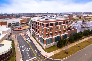 850 Village Center Dr, Burr Ridge, IL 60527 - Photo 4