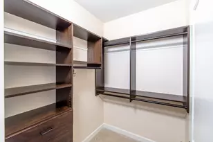 850 Village Center Dr, Burr Ridge, IL 60527 - Photo 22