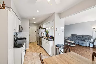 8338 Portsmouth Drive #B, Darien, IL 60561 - Photo 8