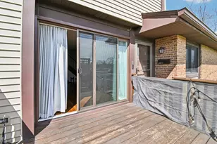 8338 Portsmouth Dr, Darien, IL 60561 - Photo 32