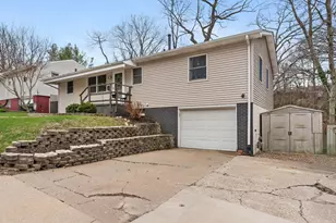 4610 8th Ave, Moline, IL 61265 - Photo 2