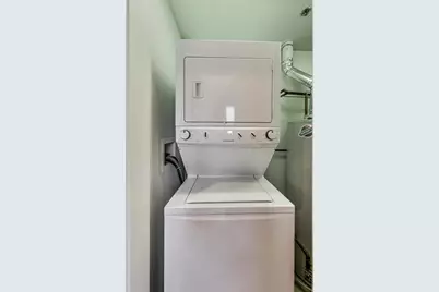 [Address not provided], Chicago, IL 60607 - Photo 16