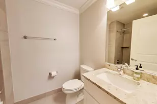 [Address not provided], Chicago, IL 60607 - Photo 14