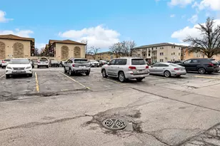 5159 N East River Rd, Chicago, IL 60656 - Photo 22