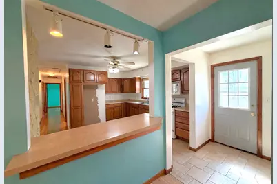 76 S 3160 Road W, Kankakee, IL 60901 - Photo 4