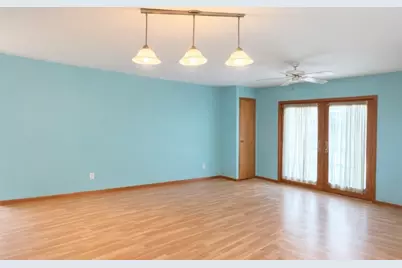 76 S 3160 Road W, Kankakee, IL 60901 - Photo 6