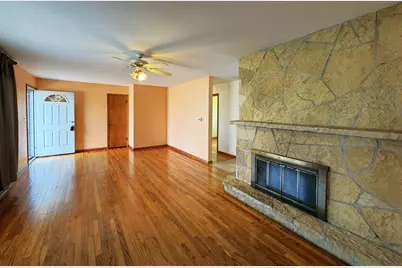 76 S 3160 Road W, Kankakee, IL 60901 - Photo 2