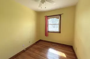 76 S 3160 Road W, Kankakee, IL 60901 - Photo 10