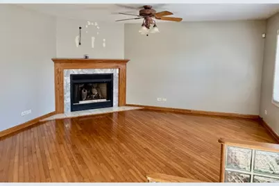 332 El Paso Lane, Carol Stream, IL 60188 - Photo 8