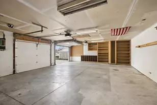 2504 N Boulevard View Ave, Waukegan, IL 60087 - Photo 14