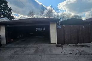 10955 S Mackinaw Ave, Chicago, IL 60617 - Photo 16