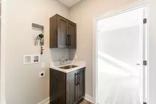 12626 Ellen Dr, Genoa, IL 60135 - Photo 44