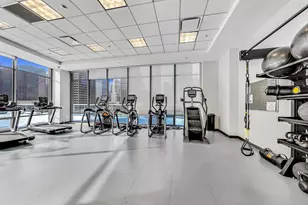 240 E Illinois St, Chicago, IL 60611 - Photo 16