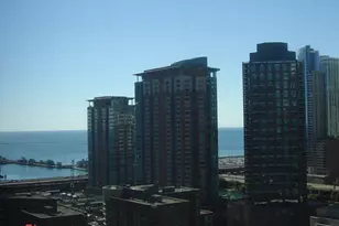 240 E Illinois St, Chicago, IL 60611 - Photo 12