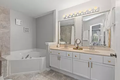 [Address not provided], Streamwood, IL 60107 - Photo 36