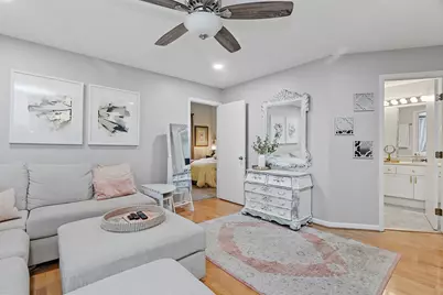 [Address not provided], Streamwood, IL 60107 - Photo 32