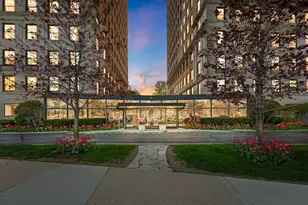 3730 N Lake Shore Dr, Chicago, IL 60613 - Photo 30