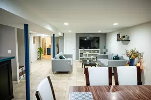 340 E Drake Ave, Addison, IL 60101 - Photo 20