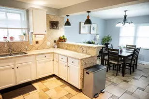 340 E Drake Ave, Addison, IL 60101 - Photo 6