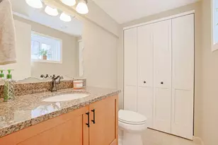 229 Tudor Ln, Schaumburg, IL 60193 - Photo 36