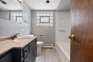 524 Jeffery Ave, Calumet City, IL 60409 - Photo 8