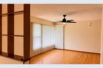 539 E 169th Street, South Holland, IL 60473 - Photo 10