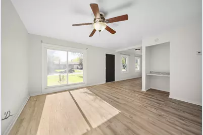 2011 219th Street, Sauk Village, IL 60411 - Photo 8