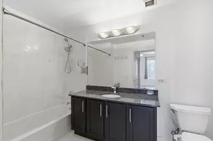 340 W Superior St, Chicago, IL 60654 - Photo 20
