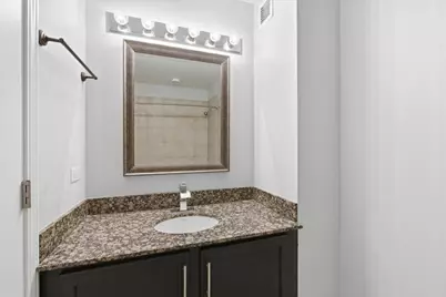340 W Superior Street #1601, Chicago, IL 60654 - Photo 12