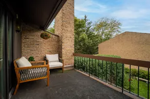 1716 Wildberry Dr, Glenview, IL 60025 - Photo 20