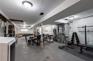 6825 S Rockwell St, Chicago, IL 60629 - Photo 36