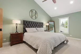 17325 W Westwind Dr, Gurnee, IL 60031 - Photo 16