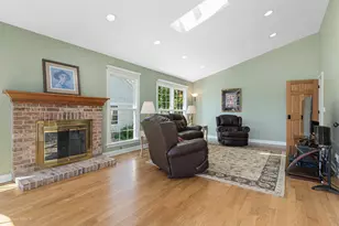 17325 W Westwind Dr, Gurnee, IL 60031 - Photo 10