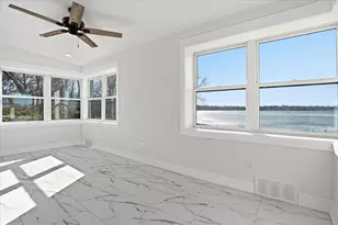 297 E Lakeview Ave, Round Lake Beach, IL 60073 - Photo 24