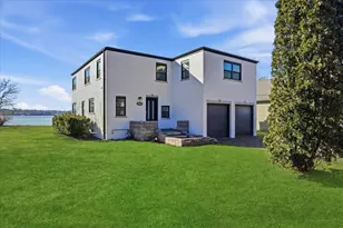 297 E Lakeview Ave, Round Lake Beach, IL 60073 - Photo 1