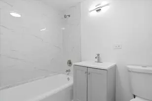 297 E Lakeview Ave, Round Lake Beach, IL 60073 - Photo 36