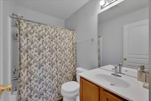 404 Belvedere Ln, Aurora, IL 60502 - Photo 28