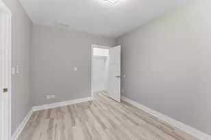 7428 N Rogers Ave, Chicago, IL 60626 - Photo 14