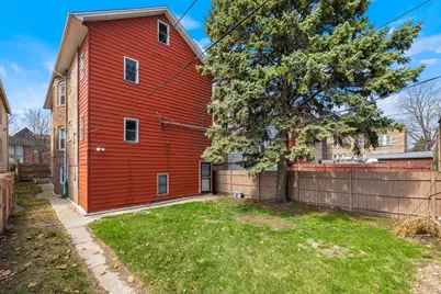 8841 S Muskegon Avenue, Chicago, IL 60617 - Photo 24