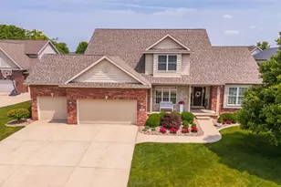 1048 Norway Ct, Normal, IL 61761 - Photo 2