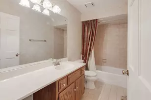 2104 Foxfield Rd, Saint Charles, IL 60174 - Photo 18