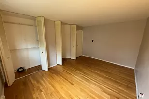 8936 Northshore Dr, Des Plaines, IL 60016 - Photo 14