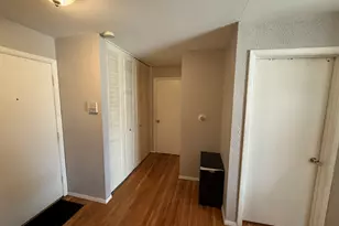 8936 Northshore Dr, Des Plaines, IL 60016 - Photo 6