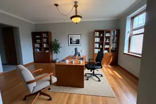 10913 S Longwood Dr, Chicago, IL 60643 - Photo 12