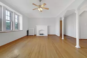 10913 S Longwood Dr, Chicago, IL 60643 - Photo 6