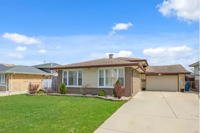 8037 McVicker Avenue, Burbank, IL 60459 - Photo 1