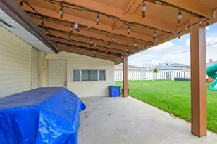 8037 McVicker Ave, Burbank, IL 60459 - Photo 22