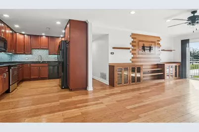 4704 Euclid Avenue #2D, Rolling Meadows, IL 60008 - Photo 2