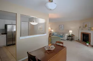 662 Regent Ln, Prospect Heights, IL 60070 - Photo 4
