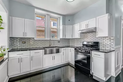 2326 Elmwood Avenue, Berwyn, IL 60402 - Photo 8